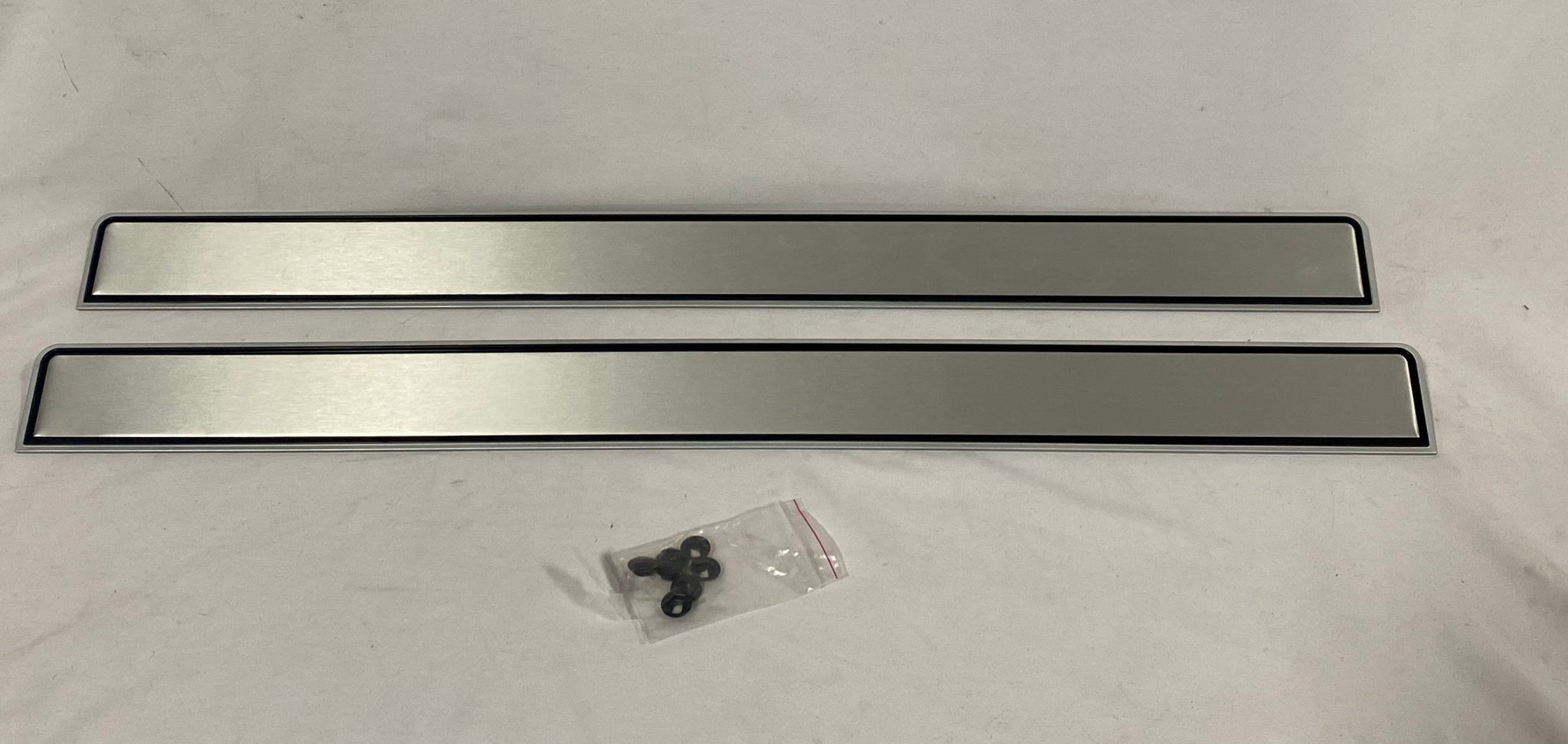 100 Pack Door Trim Panel Clips For Chevy/GMC Trucks 1988-2000 – OEM 15545202